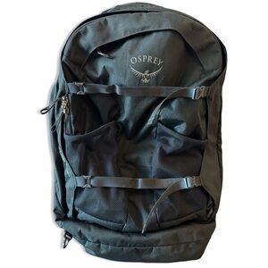Osprey Farpoint 40L Travel Backpack Grey